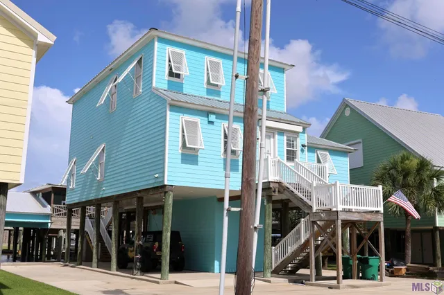 $998,000 | 131 Melancon Street, Golden Meadow, LA 70357