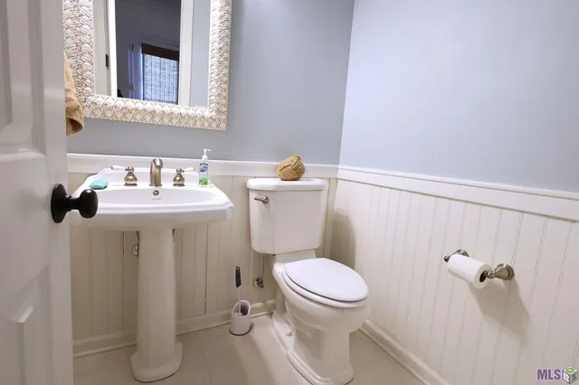 $998,000 | 131 Melancon Street, Golden Meadow, LA 70357