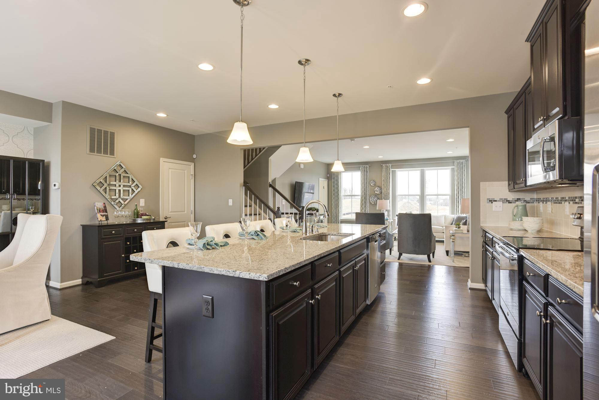 10202 Aerospace Road Lanham, MD 20706 - Photo 9 of 23 Kitchen