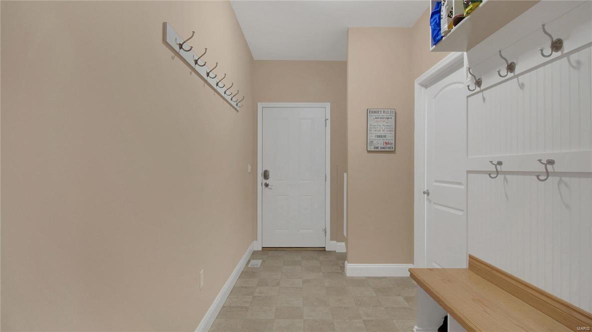 5605 Marine Road Alhambra, IL 62001 - Photo 14 of 46