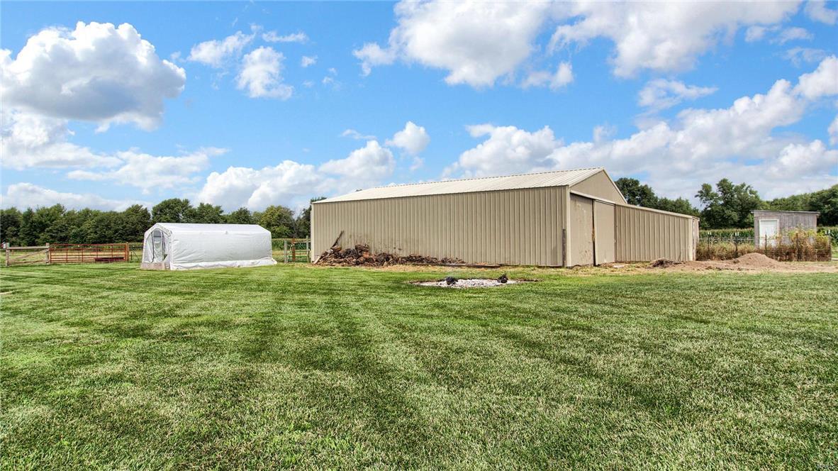 5605 Marine Road Alhambra, IL 62001 - Photo 41 of 46