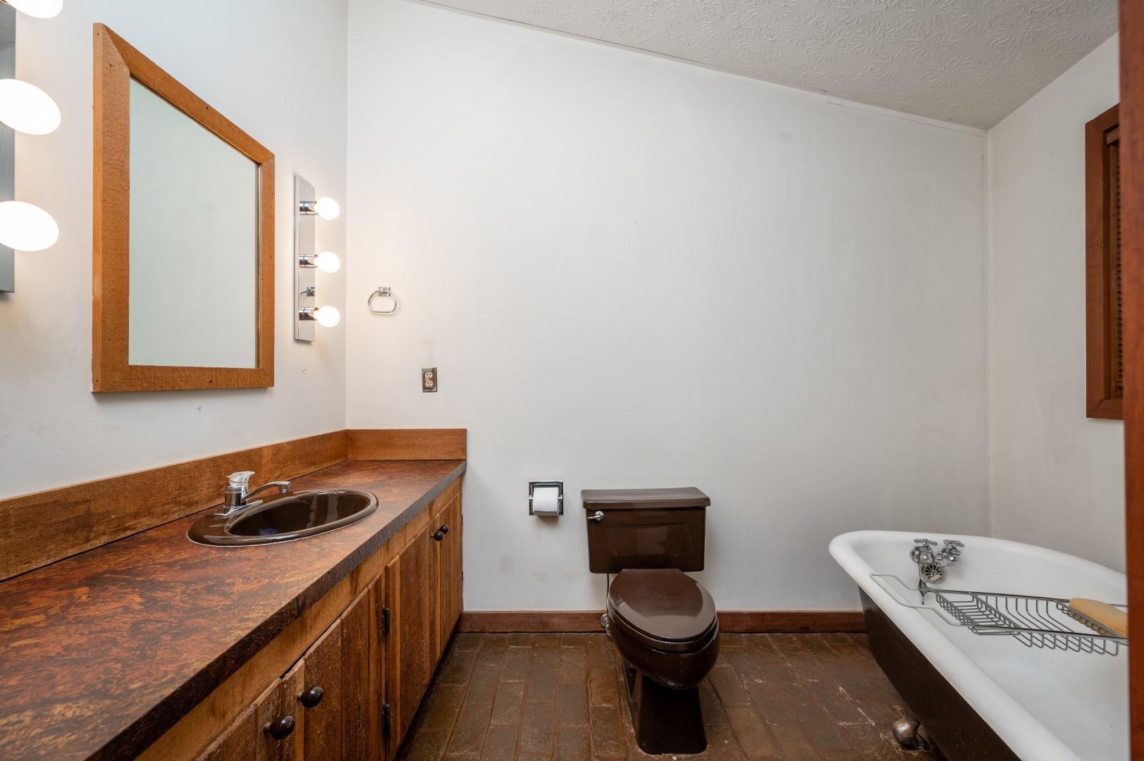 890 Moody Road Fall Branch, TN 37656 - Photo 17 of 89 Moody-15