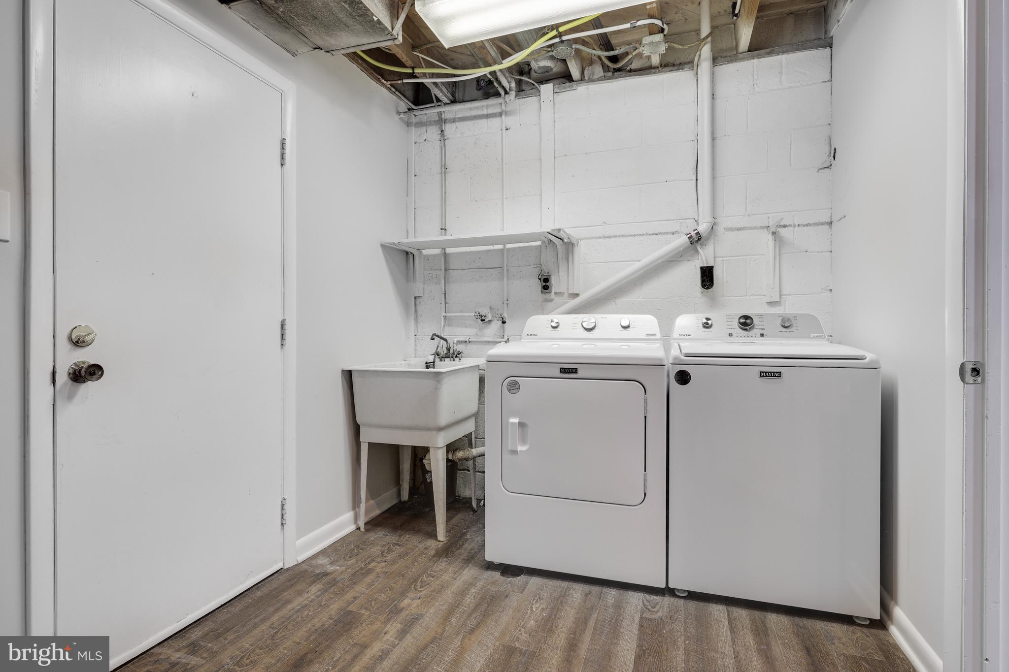 7842 Greeley Boulevard Springfield, VA 22152 - Photo 68 of 79 Lower level laundry