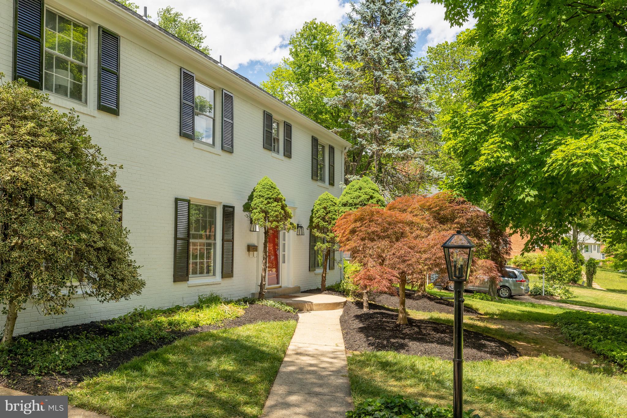 7842 Greeley Boulevard Springfield, VA 22152 - Photo 7 of 79 Gallery Image 7