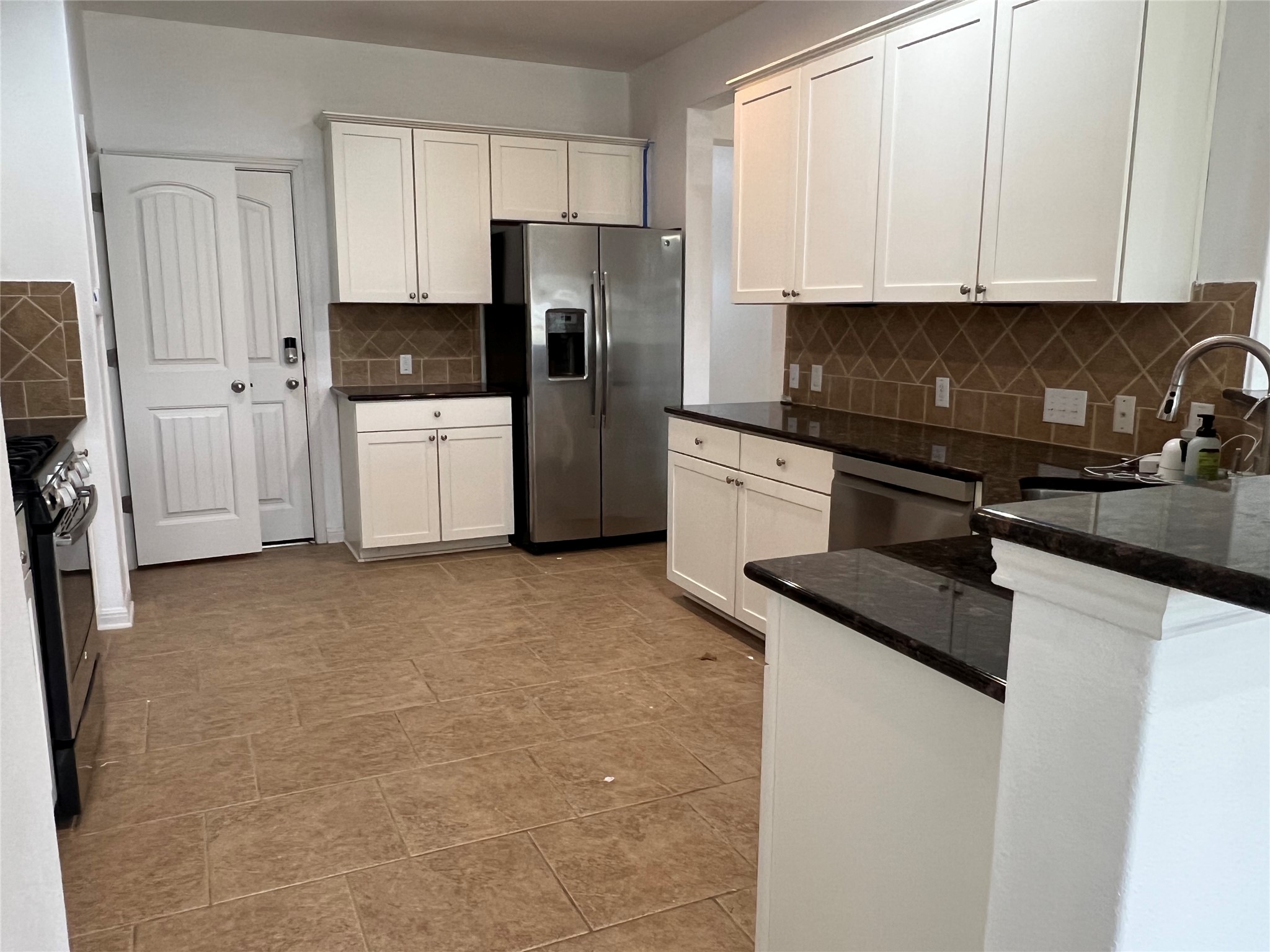 1508 Daylily Loop Georgetown, TX 78626 - Photo 9 of 26