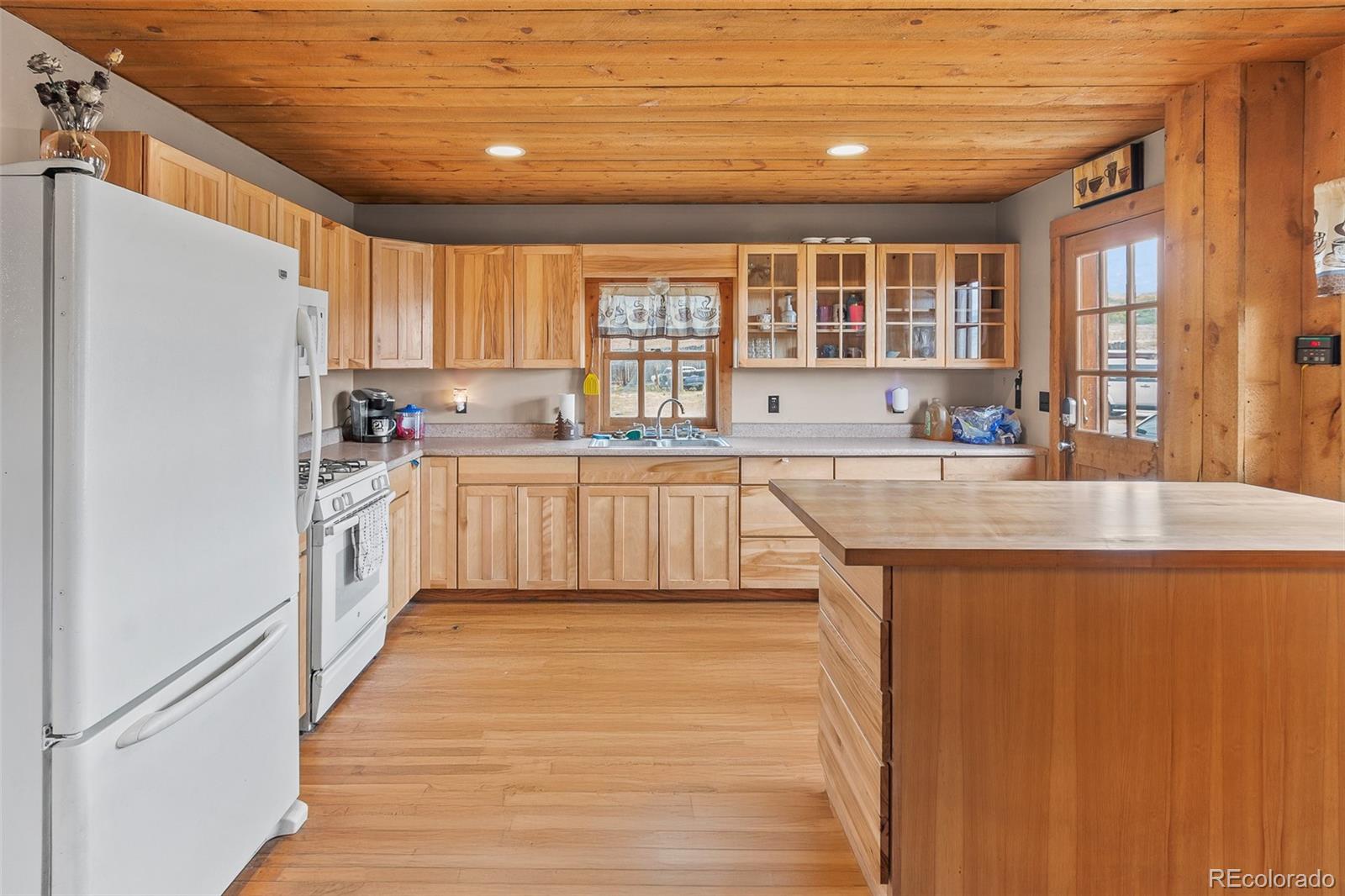 70 Litmer Road Jefferson, CO 80456 - Photo 8 of 42 Gallery Image 8