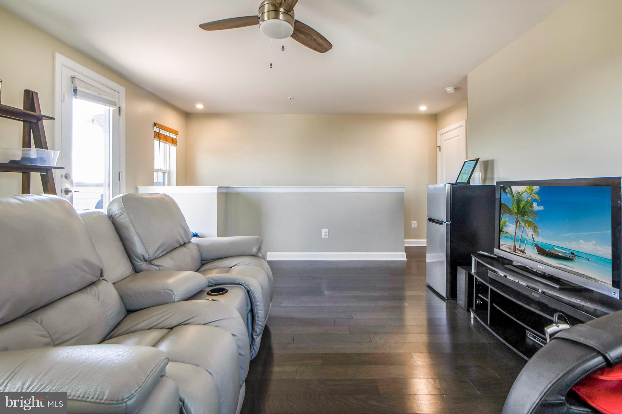 22166 Maple Tree Terrace Ashburn, VA 20148 - Photo 45 of 52