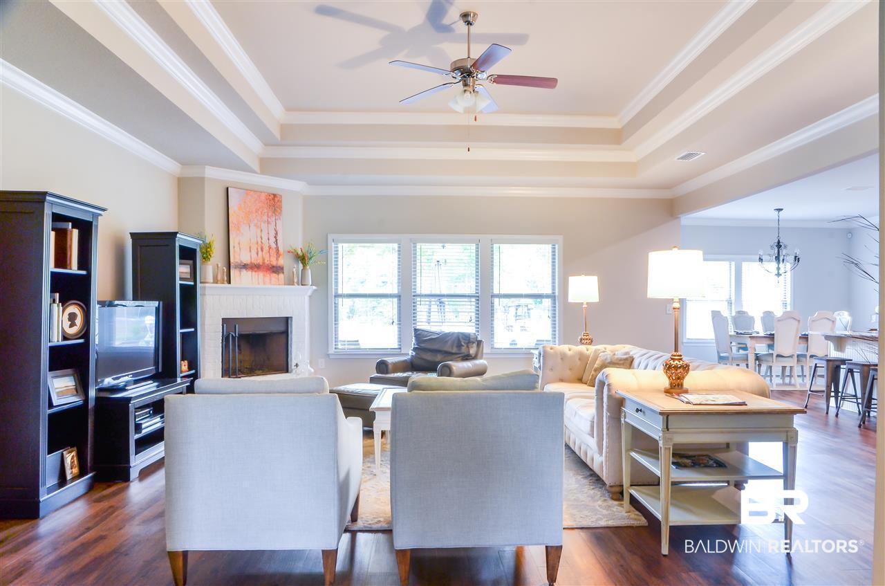 9849 Volterra Avenue Daphne, AL 36526 - Photo 5 of 23 Living Room