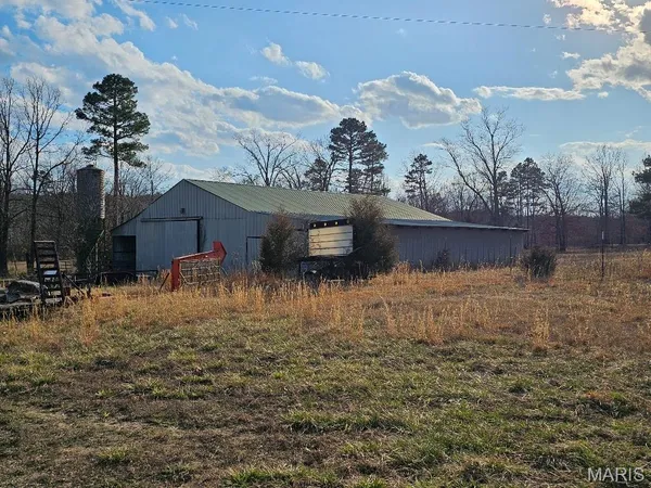 $260,000 | 31947 Highway 60, Ellsinore, MO 63937