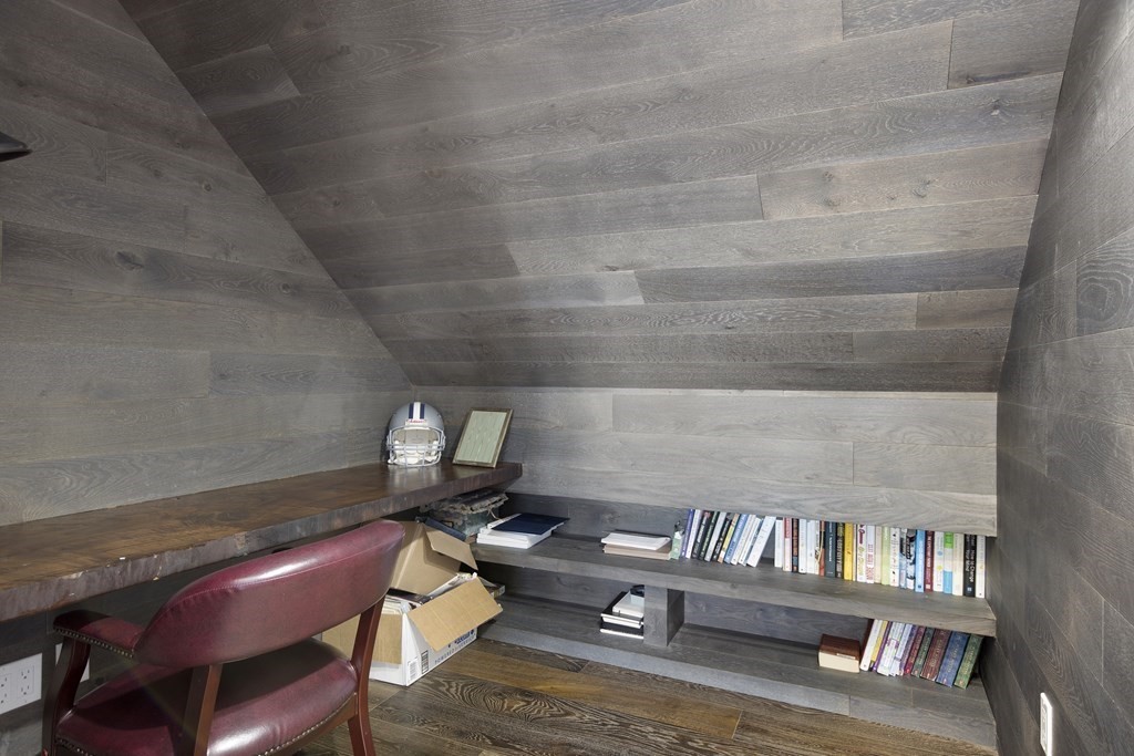 719 East 2nd Street, Unit PH3 Boston, MA 02127 - Photo 21 of 38 a view of workspace with lounge chair