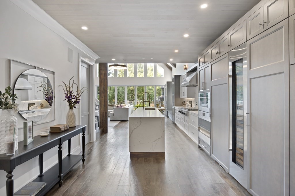 719 East 2nd Street, Unit PH3 Boston, MA 02127 - Photo 5 of 38 a view of a living room and dining room