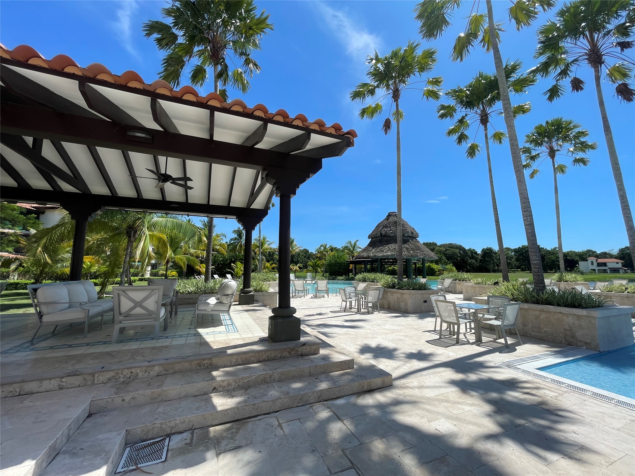 8 Riverside Buenaventura, Unit 8 Riverside, CA 92501 - Photo 18 of 34 a view of yard with sitting area