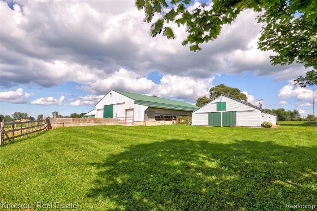 8424 Oak Road Millington, MI 48746 - Photo 24 of 34