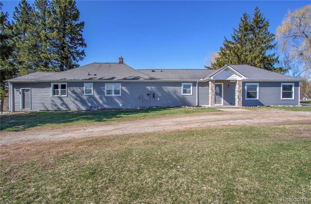 5669 Gardner Road Metamora, MI 48455 - Photo 1 of 65 Front of house 1.jpg