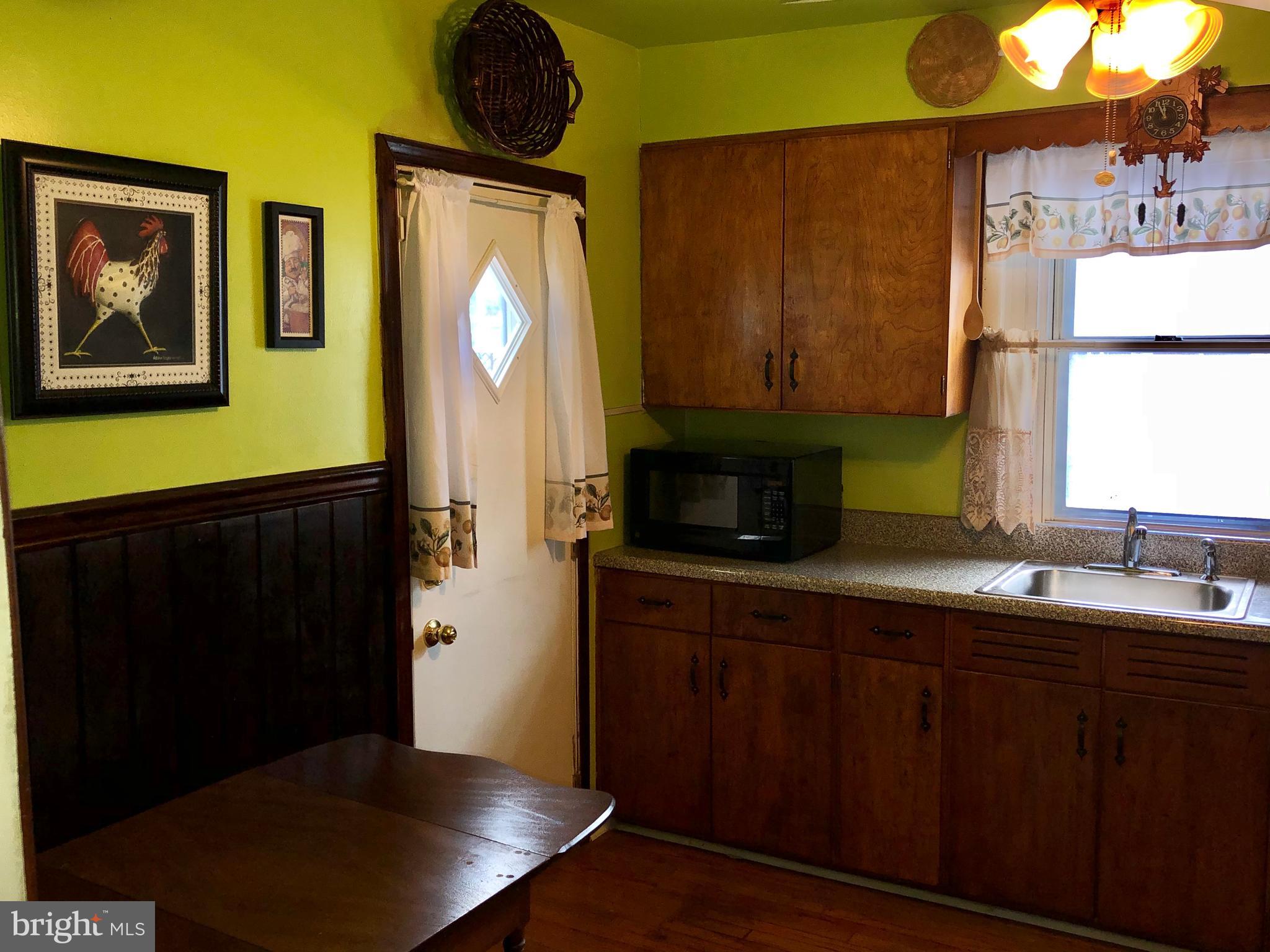 75 Hartley Road Lansdowne, PA 19050 - Photo 5 of 11 Kitchen