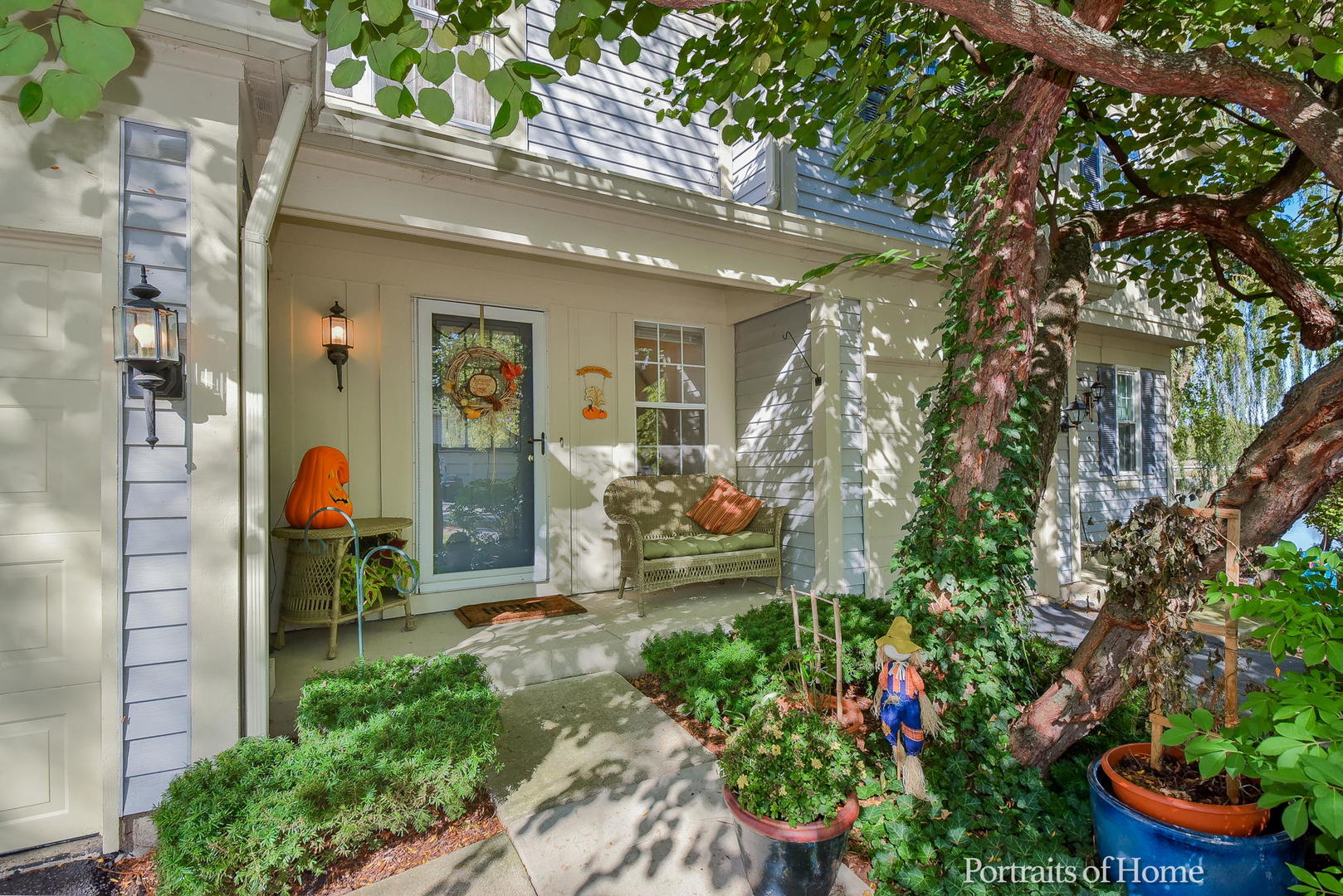 75 St Croix Court Aurora, IL 60504 - Photo 2 of 20 a view of outdoor space and porch