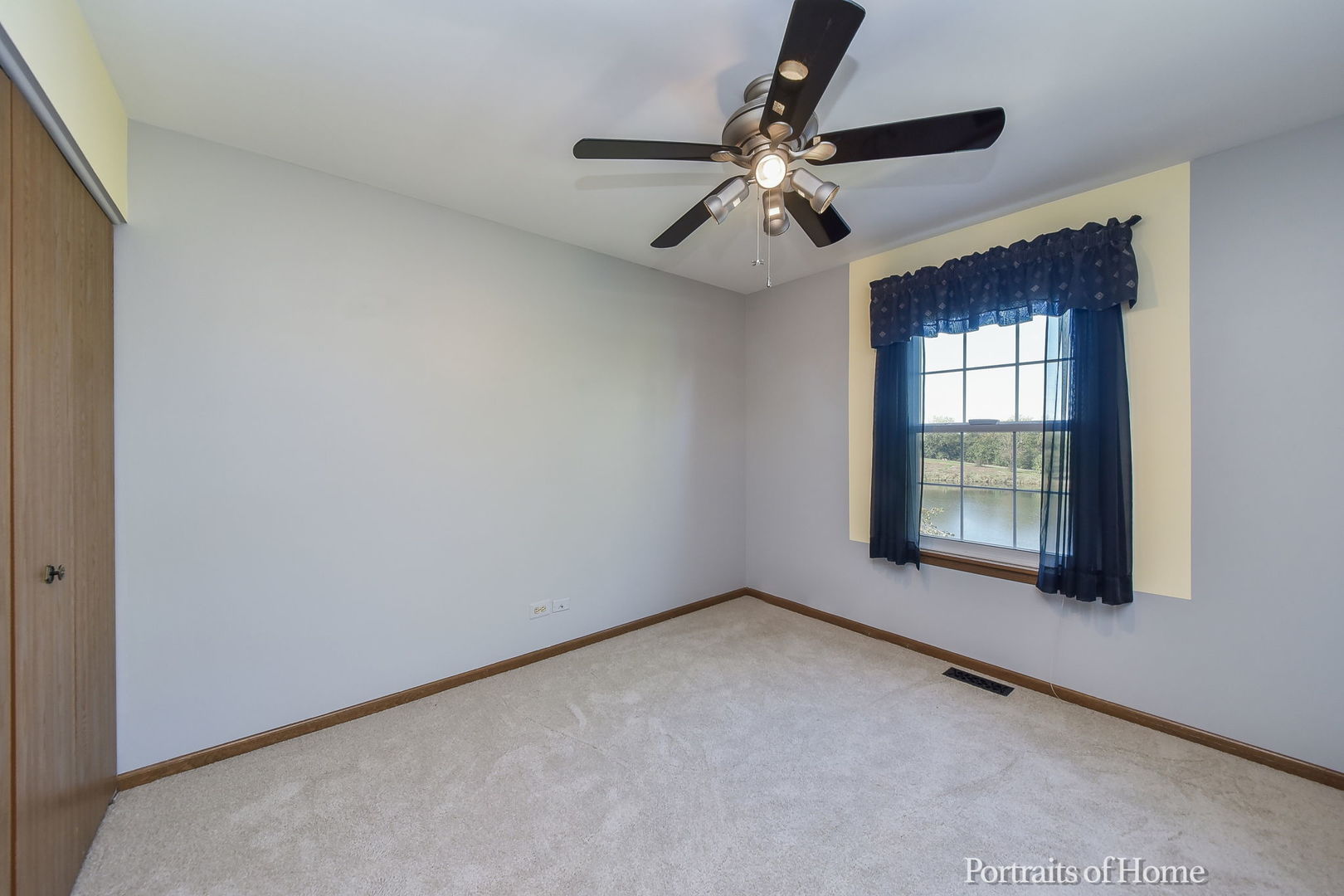 75 St Croix Court Aurora, IL 60504 - Photo 12 of 20 a view of an empty room with a window