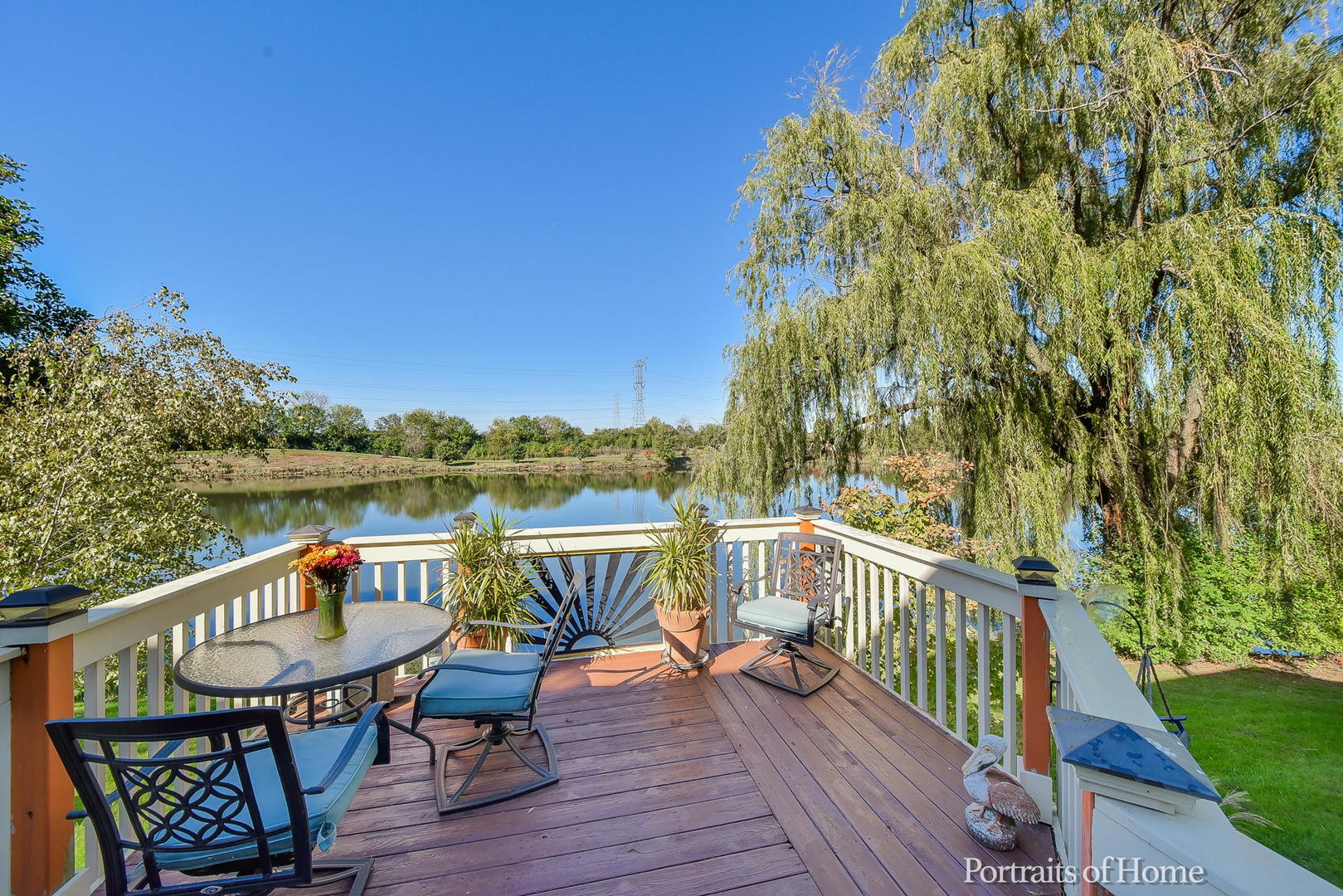 75 St Croix Court Aurora, IL 60504 - Photo 17 of 20 a view of a chairs in balcony