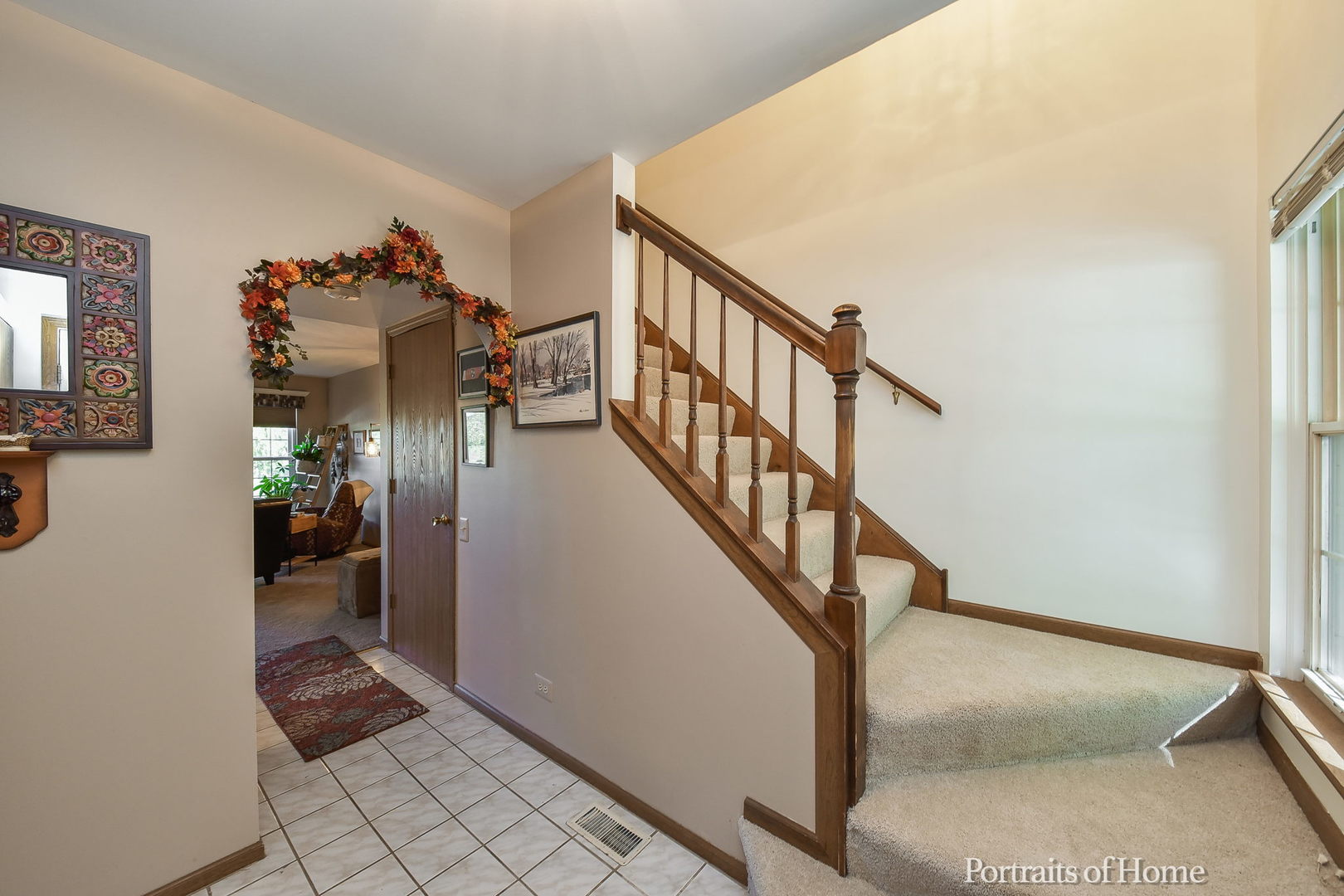 75 St Croix Court Aurora, IL 60504 - Photo 3 of 20 a view of entryway