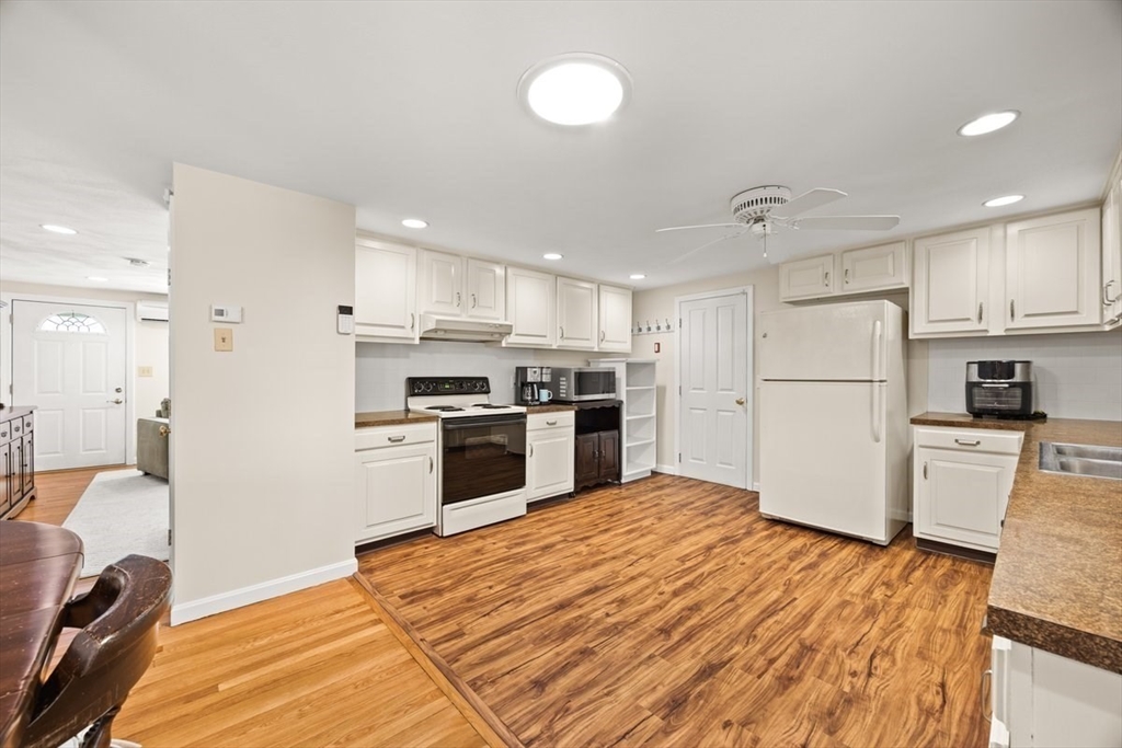 736 Sodom Road Westport, MA 02790 - Photo 10 of 42