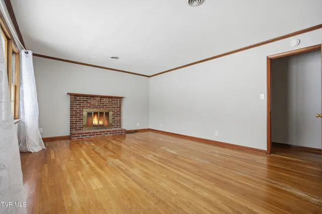 $2,000 | 604 Ridgeview Drive, Unit 3, Johnson City, TN 37604