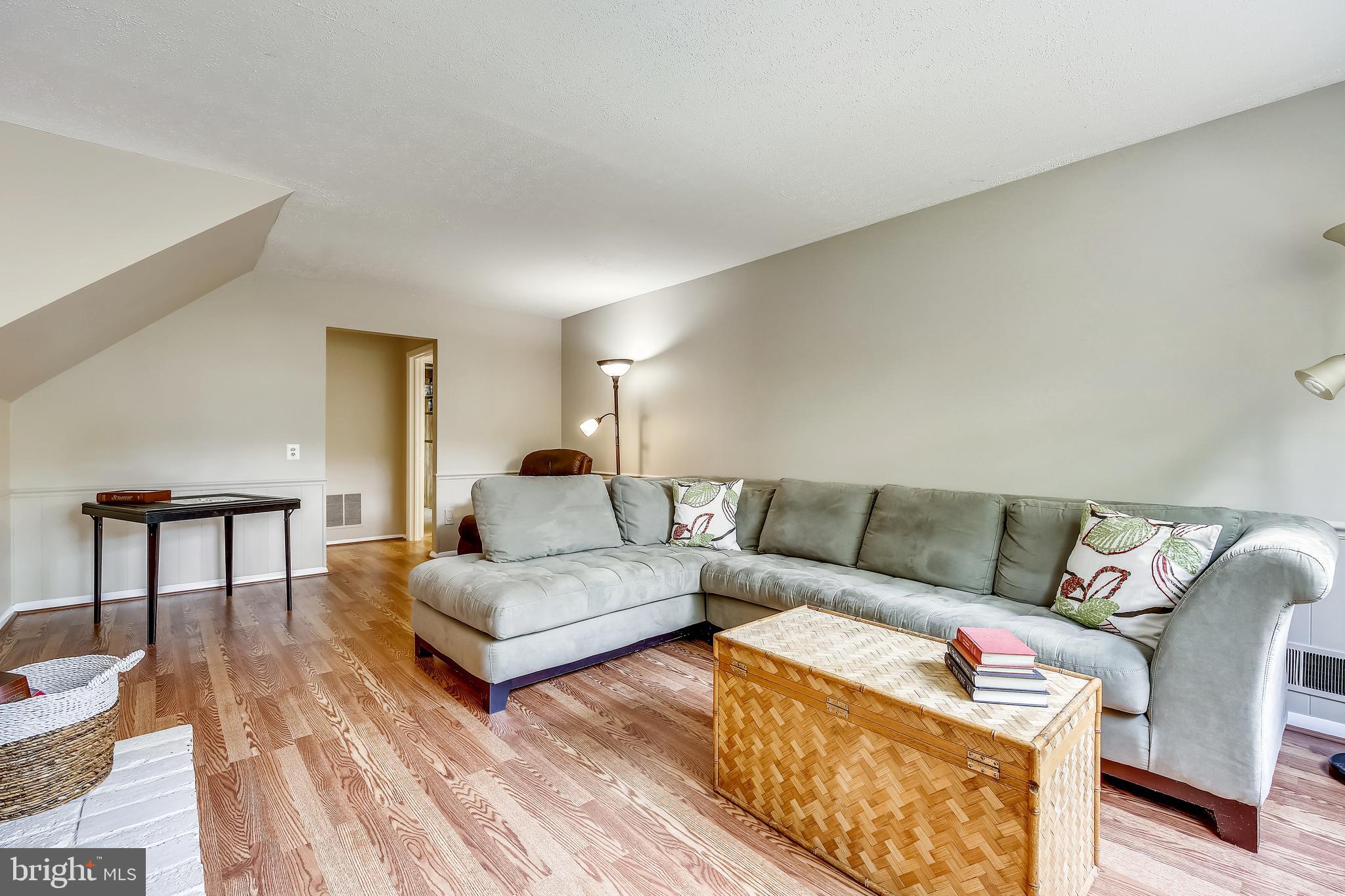 2417 Nees Lane Silver Spring, MD 20905 - Photo 39 of 65 Plenty of seating for everyone!