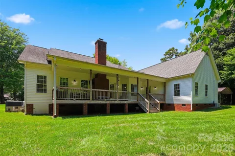 $689,000 | 2230 Wedgewood Drive, Matthews, NC 28104