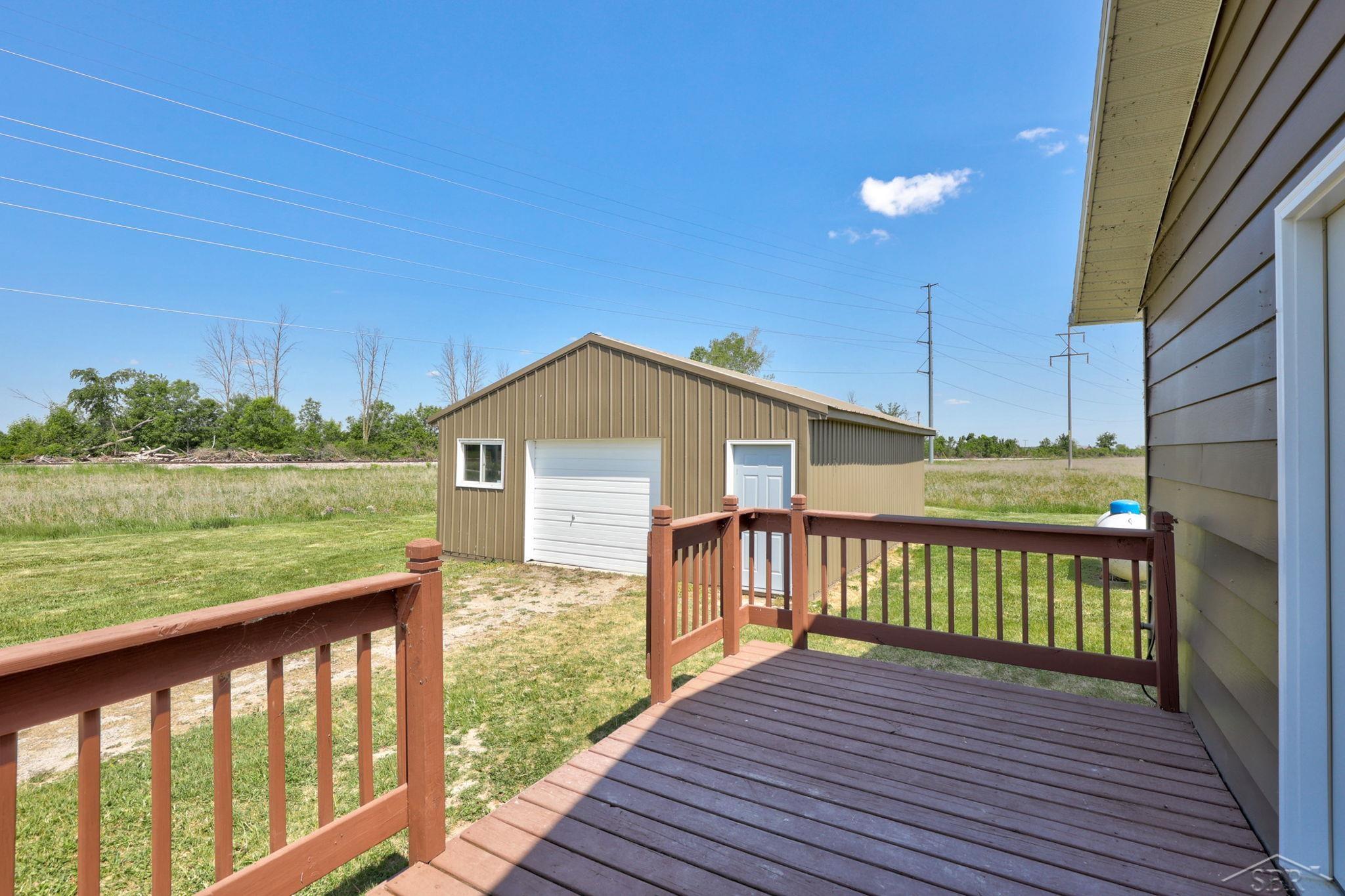 2532 Bordeau Road Standish, MI 48658 - Photo 9 of 50 Deck side of home