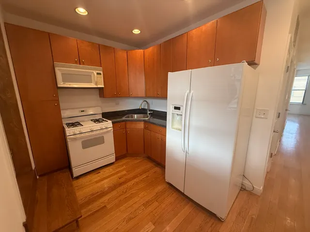 $1,450 | 5207 West Belmont Avenue, Unit 2C, Chicago, IL 60641
