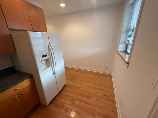 $1,450 | 5207 West Belmont Avenue, Unit 2C, Chicago, IL 60641