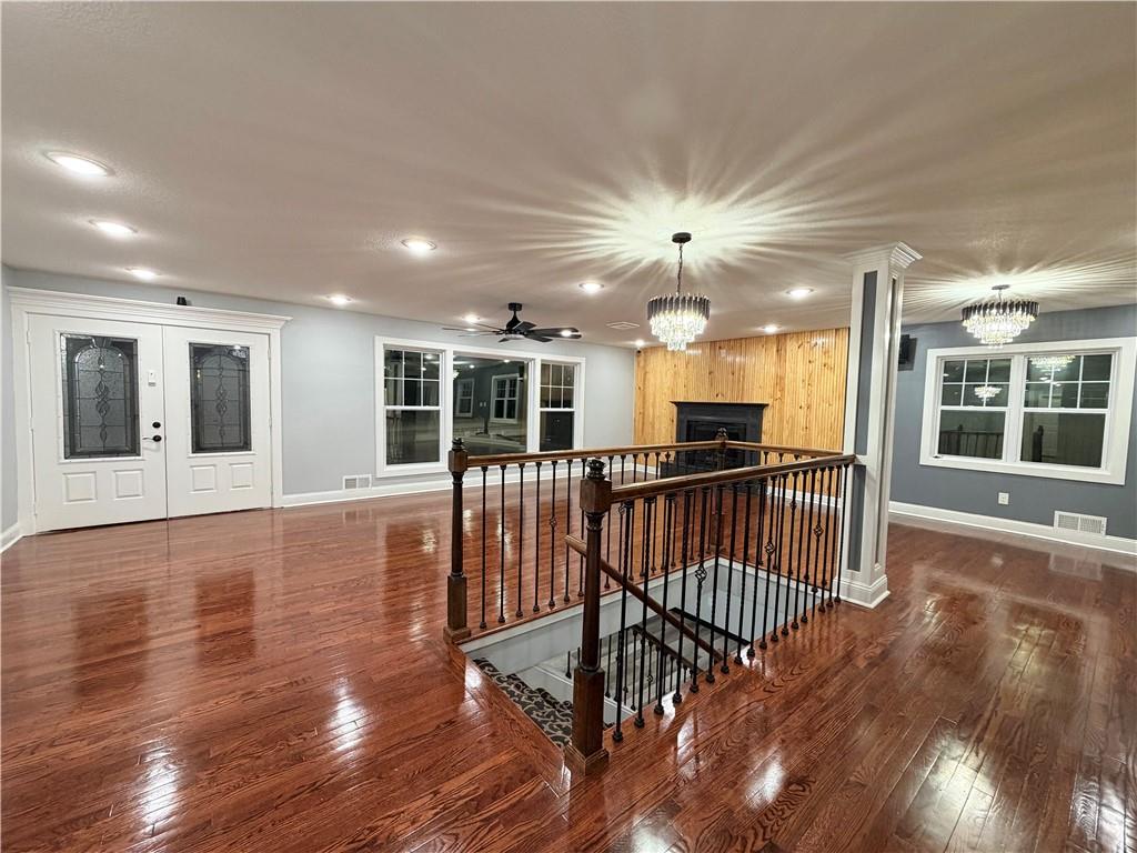 539 Westvale Road Kansas City, KS 66102 - Photo 4 of 27