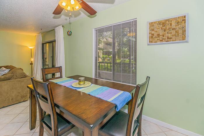 150 Pineview Road, Unit K2 Jupiter, FL 33469 - Photo 3 of 29 Dining Area