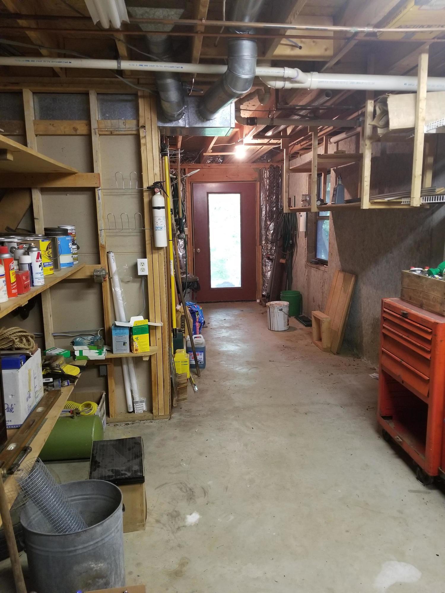 114 Ridgeway Court Moneta, VA 24121 - Photo 32 of 45 Work space