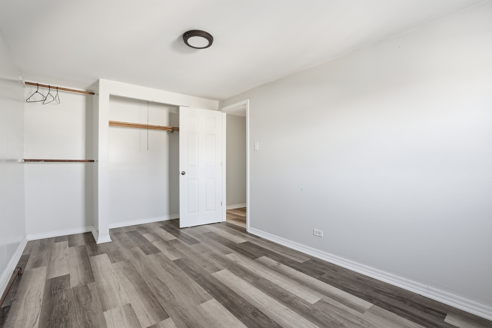 10046 South Commercial Avenue Chicago, IL 60617 - Photo 13 of 39