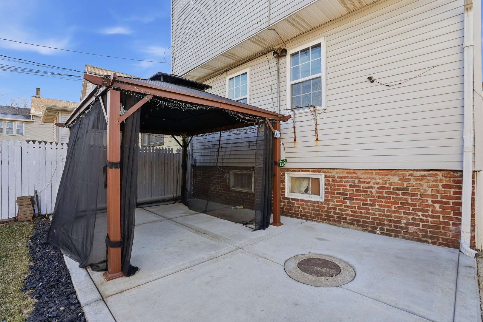 10046 South Commercial Avenue Chicago, IL 60617 - Photo 23 of 39