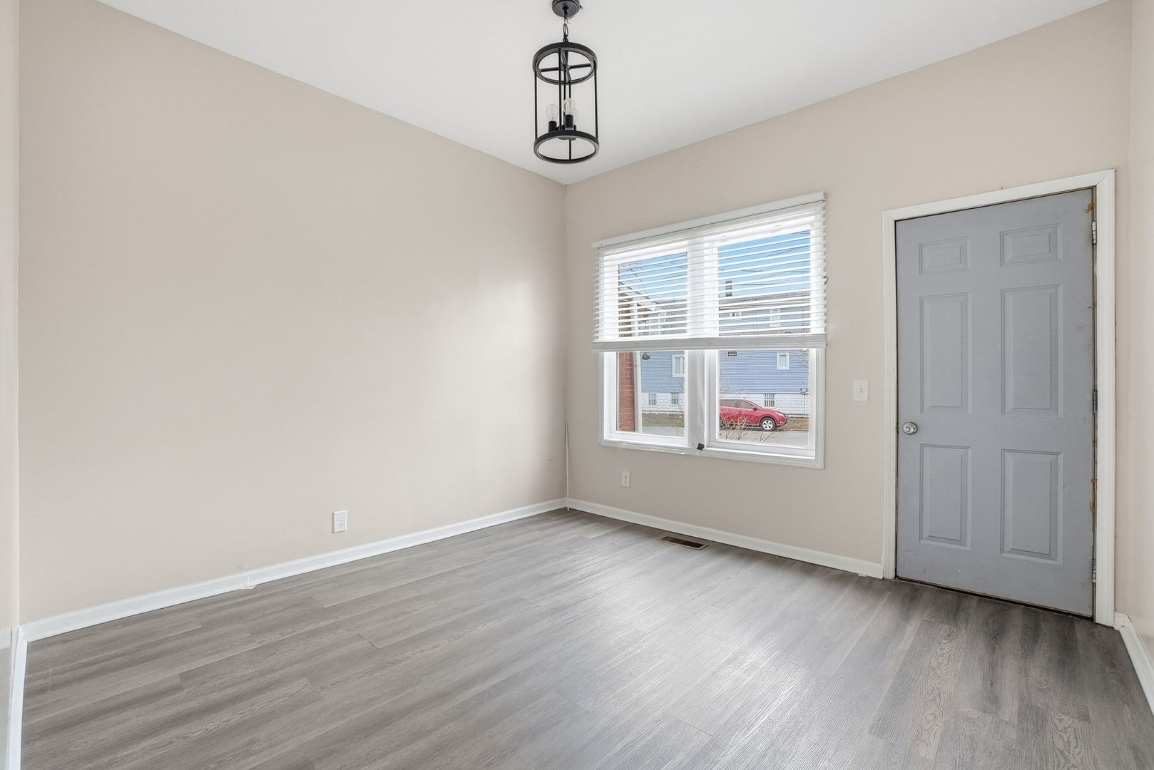 10046 South Commercial Avenue Chicago, IL 60617 - Photo 27 of 39