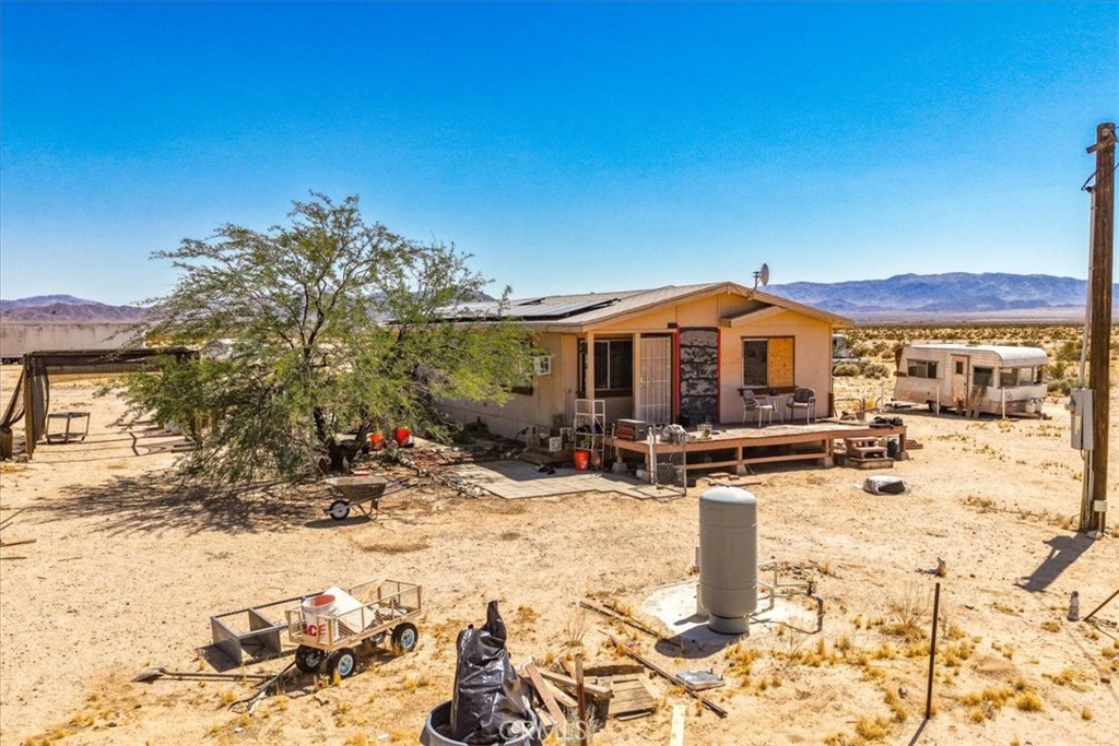 5132 Kelly Road Twentynine Palms, CA 92277 - Photo 3 of 57