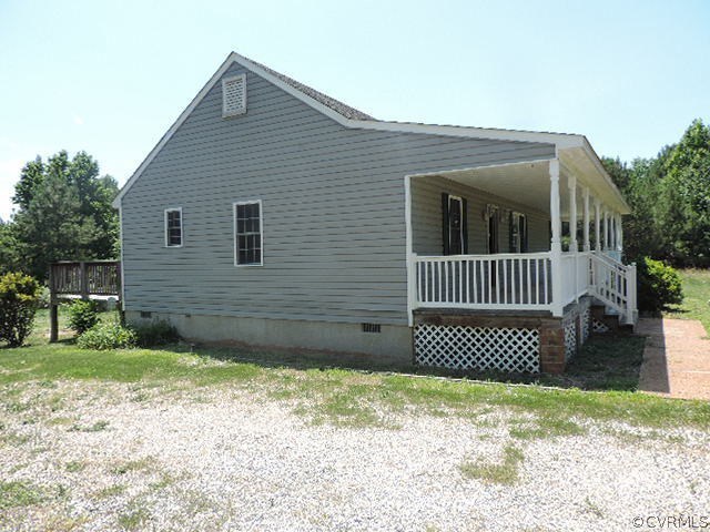 724 Namozine Road Crewe, VA 23930 - Photo 3 of 19