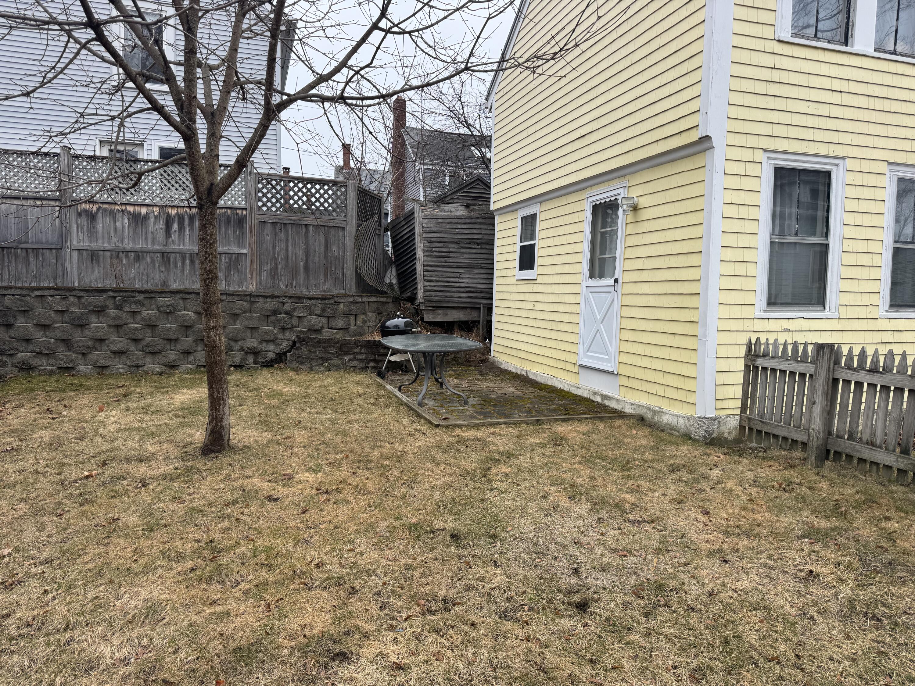 216 Center Street Bangor, ME 04401 - Photo 7 of 42 IMG_4851