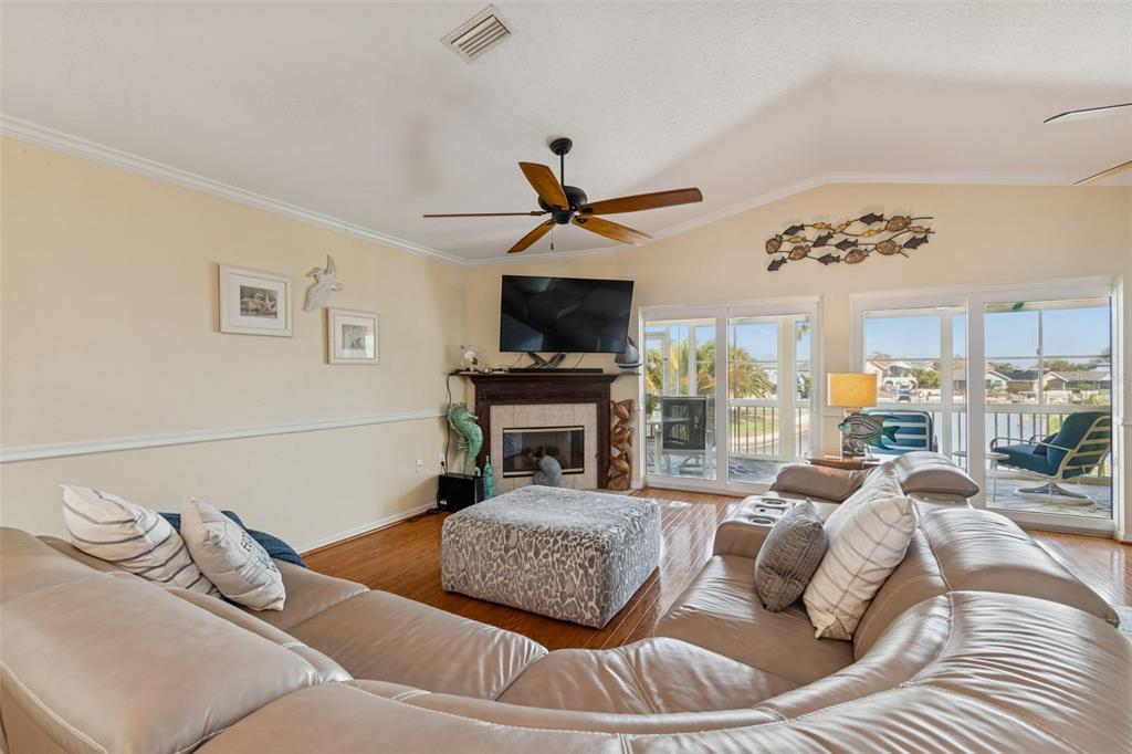 6170 Seaside Drive New Port Richey, FL 34652 - Photo 9 of 95