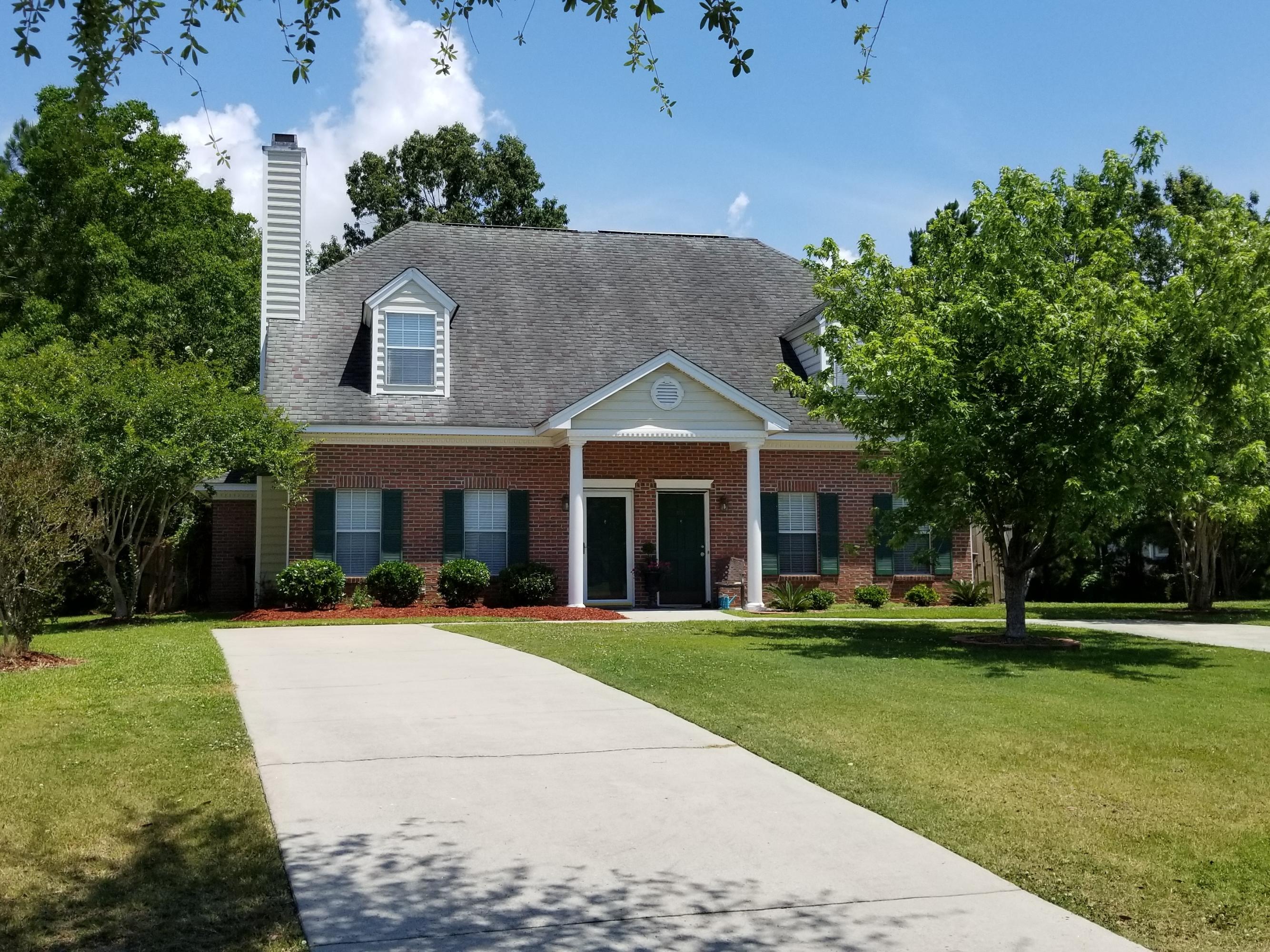 3156 Queensgate Way Mount Pleasant, SC 29466 - Photo 1 of 14 01Front3156QueensgateLaneMtPleasantSC294