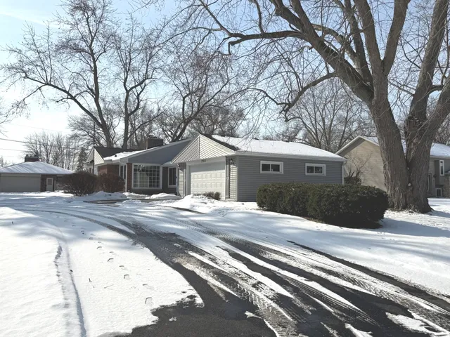 $340,000 | 37610 North Holdridge Avenue, Waukegan, IL 60087