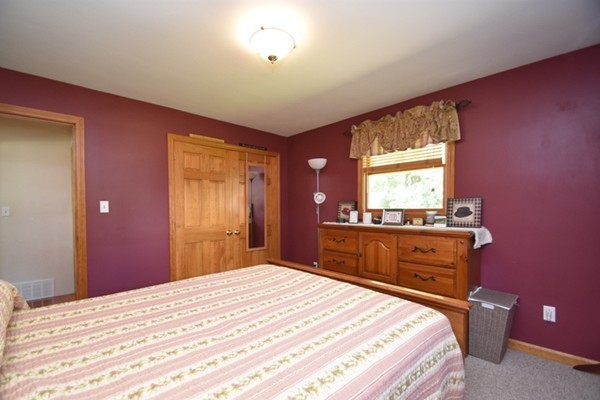 15 Dixfield Road Worcester, MA 01606 - Photo 11 of 19 Gallery Image 11