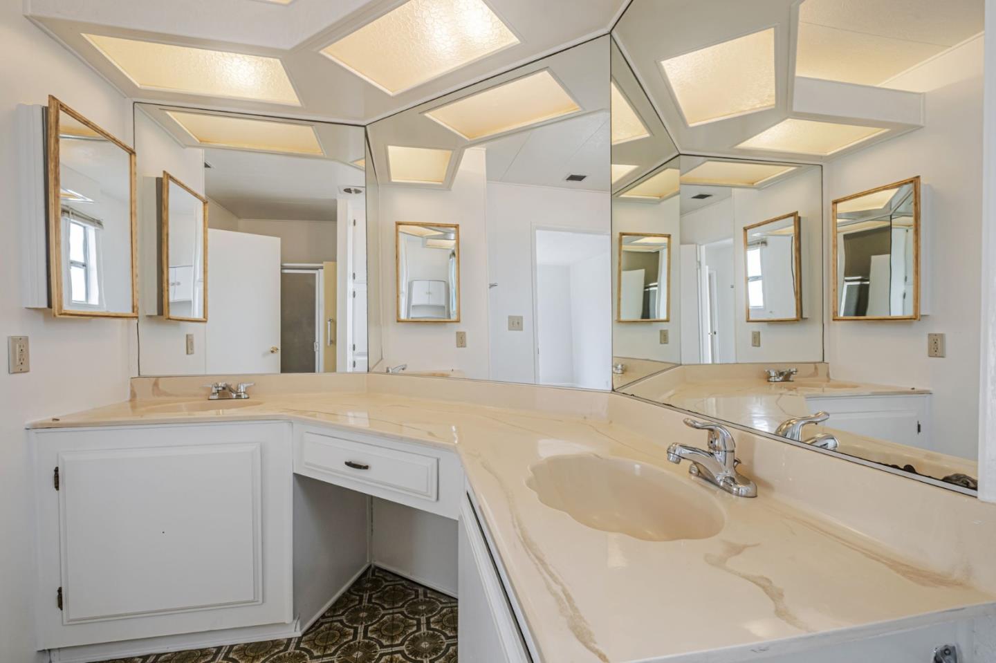 4425 Clares Street, Unit 52 Capitola, CA 95010 - Photo 21 of 35