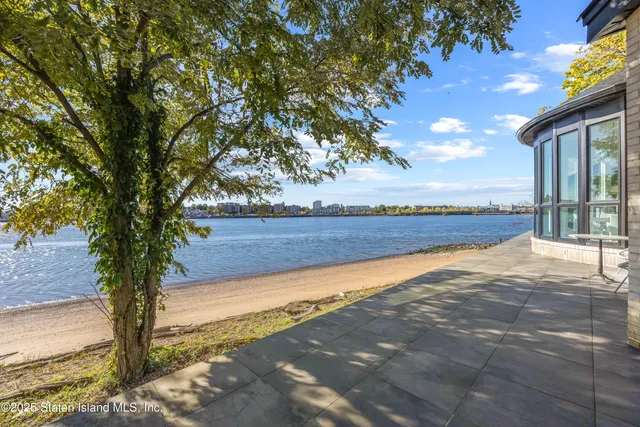 $2,999,000 | 2 Wards Point Avenue | Tottenville