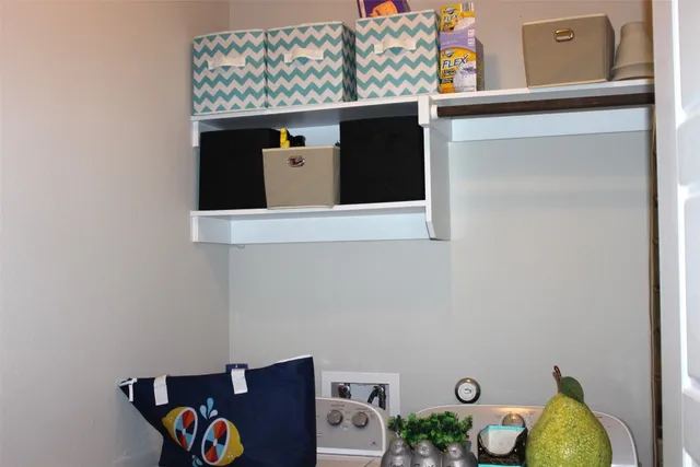 $2,400 | 11052 Kirkoswald Road, Austin, TX 78754