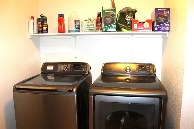 $2,400 | 11052 Kirkoswald Road, Austin, TX 78754