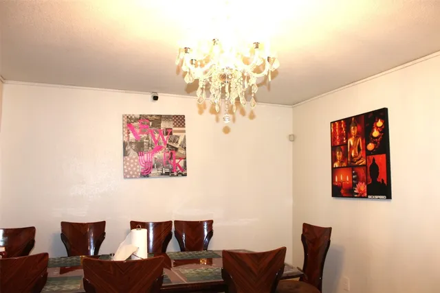 $2,400 | 11052 Kirkoswald Road, Austin, TX 78754