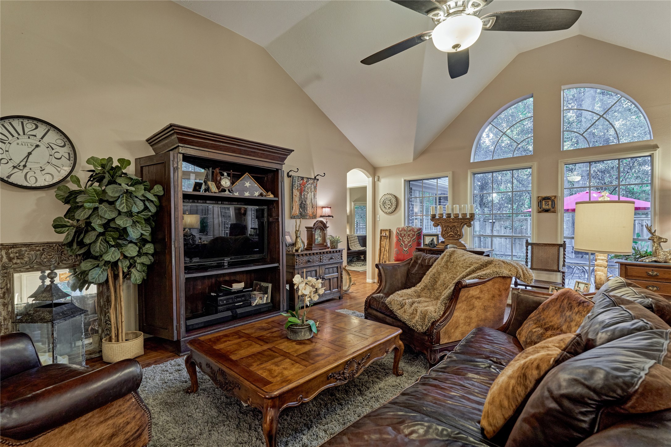 119 North Rambling Ridge Place The Woodlands, TX 77385 - Photo 15 of 50 Gallery Image 15