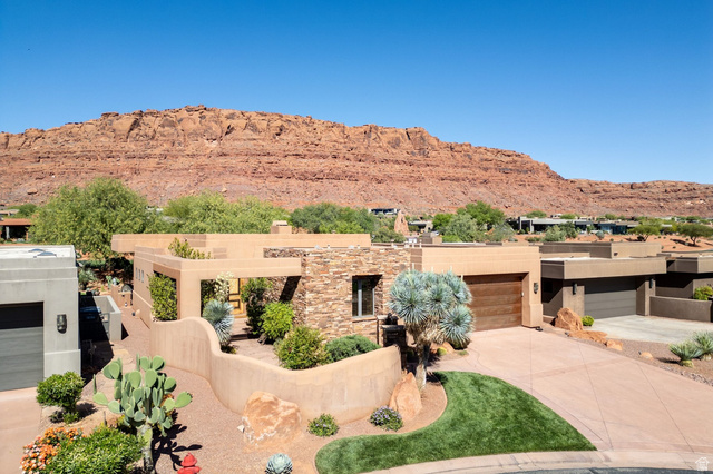 2410 West Entrada Trail, Unit 4 St. George, UT 84770 - Photo 23 of 47